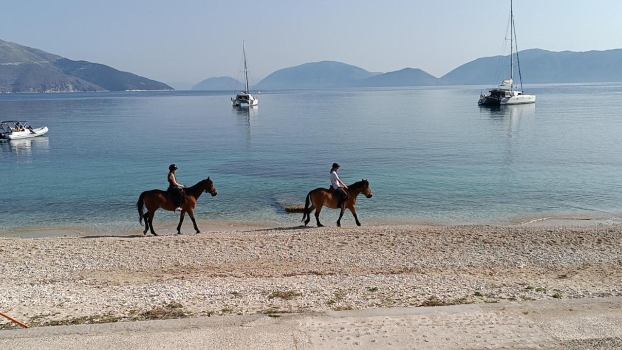 Camping Karavomilos Сами Екстериор снимка
